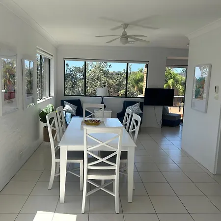 Beautiful And Bright Penthouse Apartment Hawks Nest Exterior photo