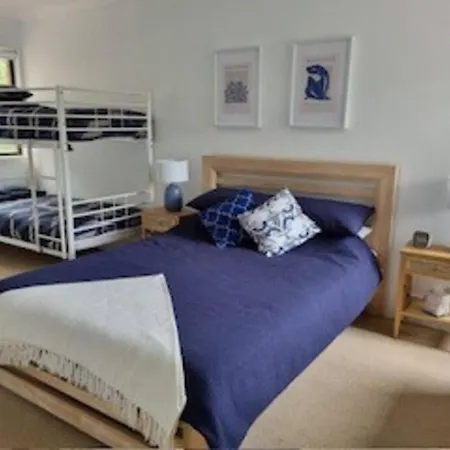 Beautiful And Bright Penthouse Apartment Hawks Nest Exterior photo